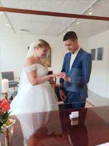 Heirat in Dänemark July 2021, Bineli